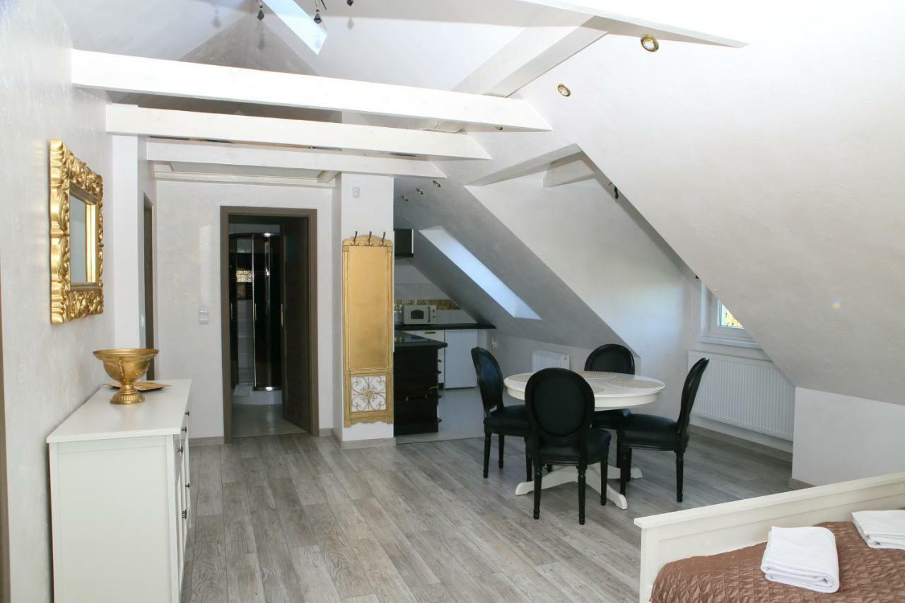 Gosciniec W Malborku Appartement Buitenkant foto